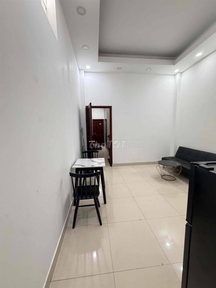 Cho thuê căn hộ dịch vụ 2pn ai cần lh ***