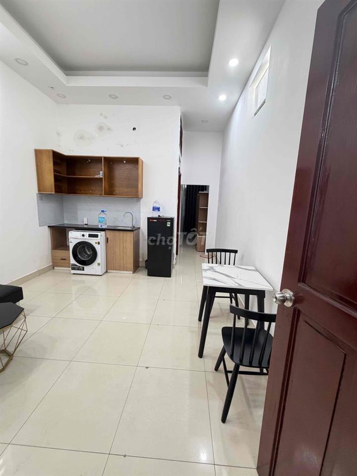 Cho thuê căn hộ dịch vụ 2pn ai cần lh ***