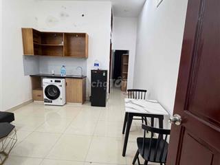 Cho thuê căn hộ dịch vụ 2pn ai cần lh ***