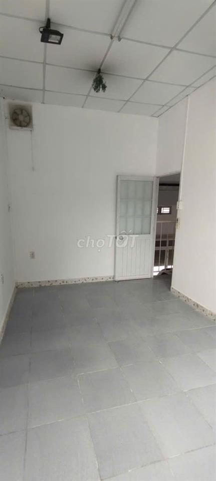 CHO THUÊ NHÀ NGUYÊN CĂN MẶT TIỀN ĐƯỜNG SỐ 10 - P. BÌNH HƯNG HÒA
