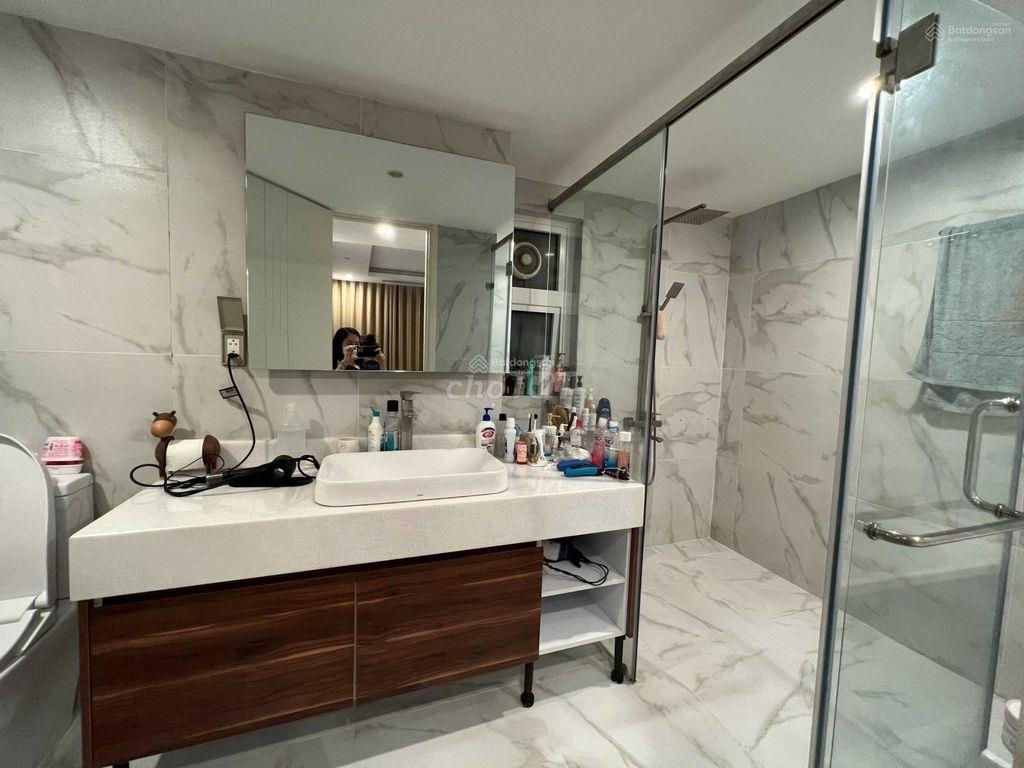 Chính chủ cần bán căn hộ CC Lotus Garden, dt: 72m2, 2PN, 2wc, SH