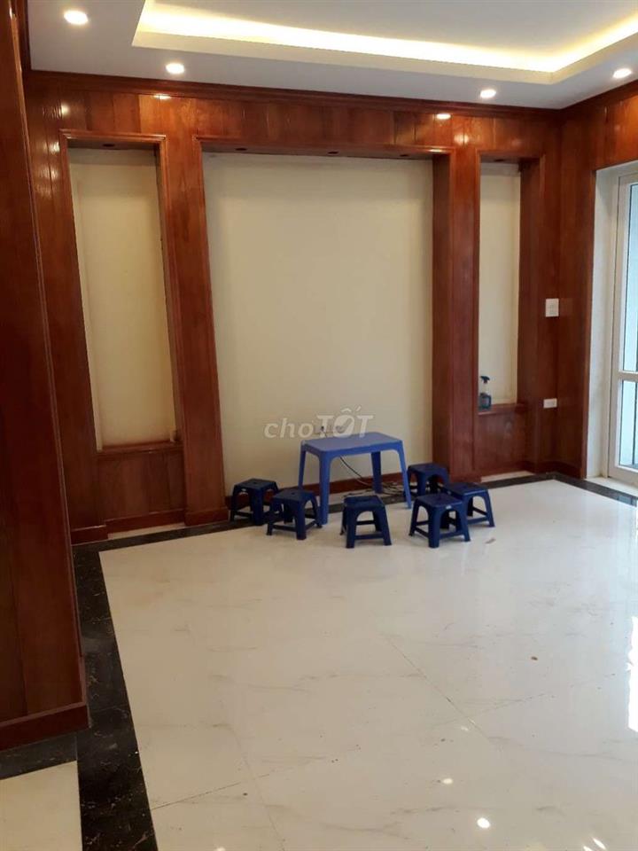 CẦN CHO THUÊ VĂN PHÒNG CÔNG TY 