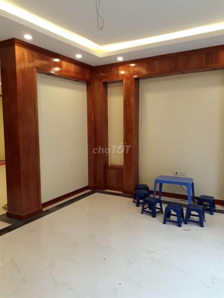 CẦN CHO THUÊ VĂN PHÒNG CÔNG TY 