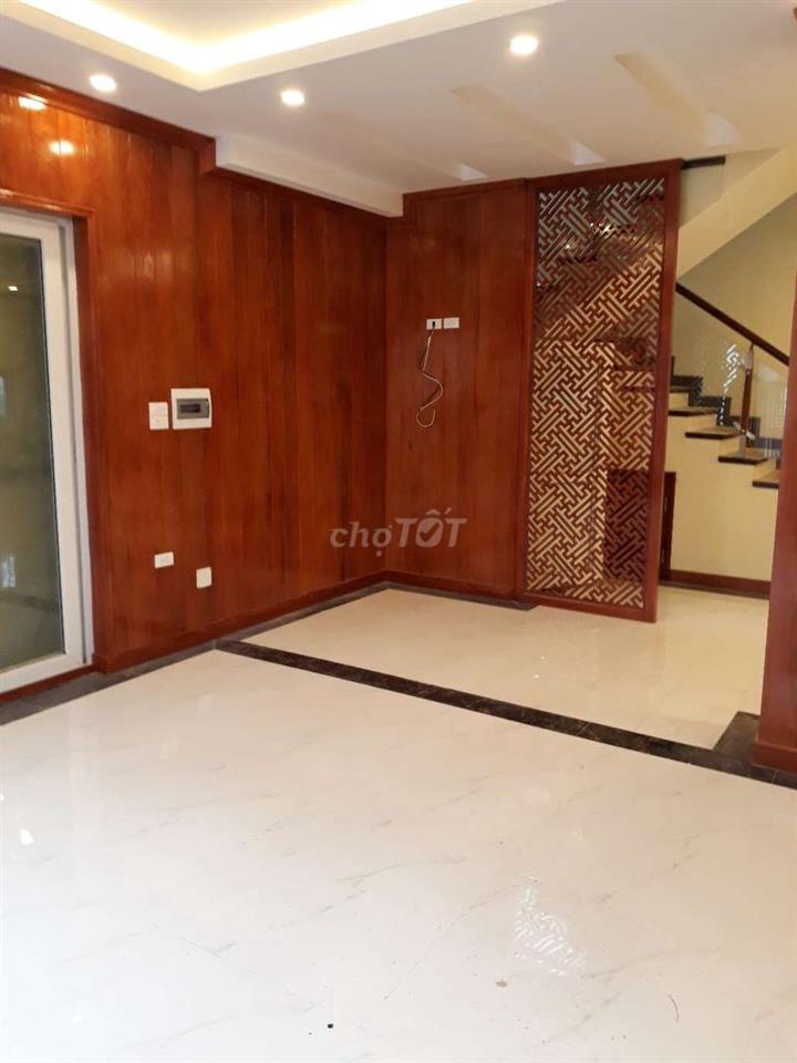 CẦN CHO THUÊ VĂN PHÒNG CÔNG TY 