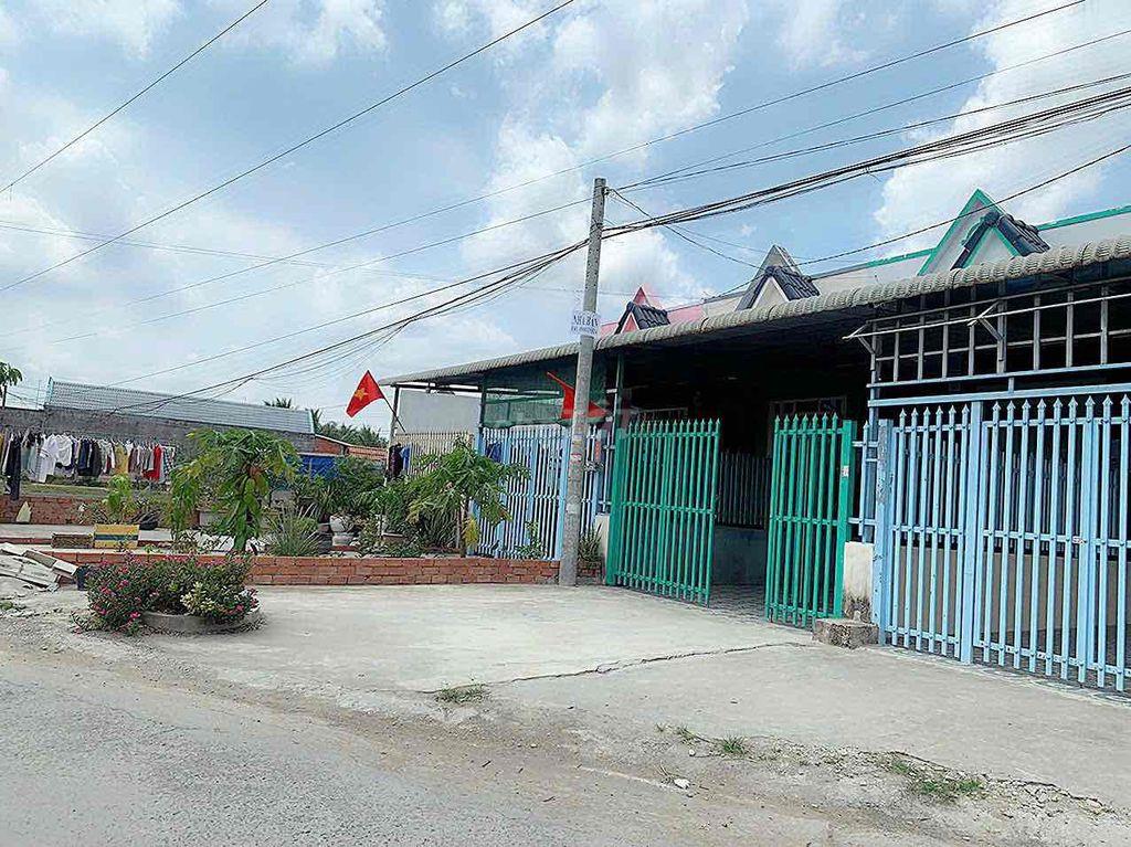 nhà cấp 4 tặng nội thất