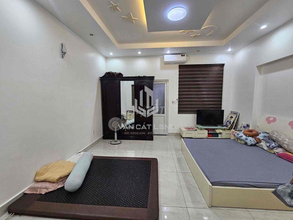 BÁN NHÀ 1 TRỆT 2 LẦU NGUYỄN HỮU CẢNH – HẺM Ô TÔ TRÁNH NHAU – GIÁ 8,6