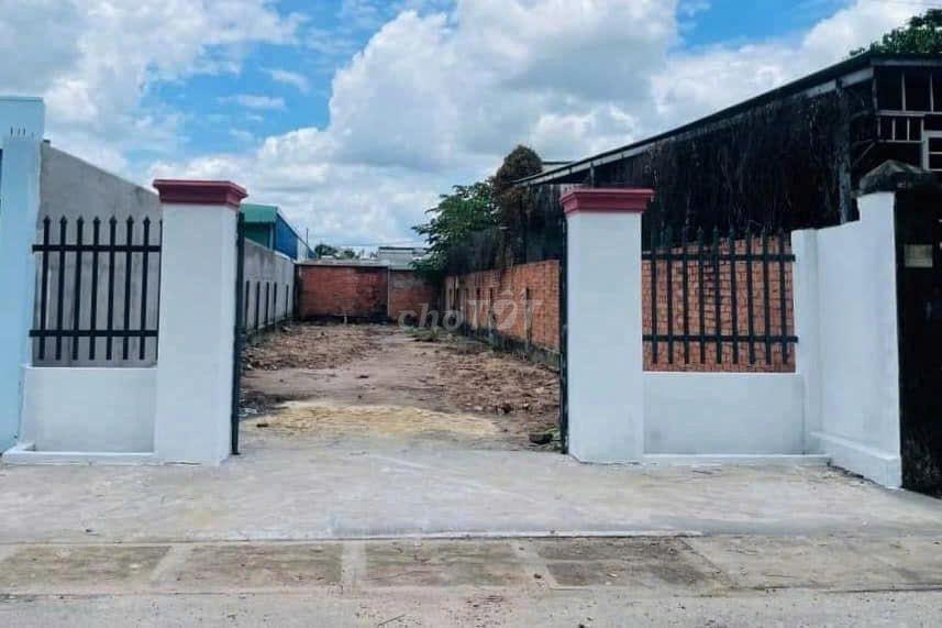 CHỦ CẦN TIỀN GẤP BÁN LÔ ĐẤT MT 7x28 TÂN THÔNG HỘI,T.T CỦ CHI