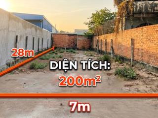 CHỦ CẦN TIỀN GẤP BÁN LÔ ĐẤT 200m2 , NGUYỄN THỊ SE,T.T CỦ CHI