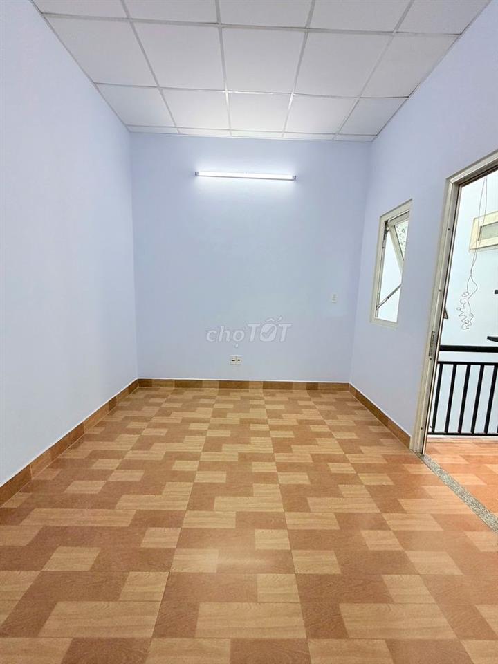 NHÀ SHR FULL THỔ CƯ ĐƯỜNG NHỰA NƯỚC MÁY 40M2 - GIÁ 1TY2