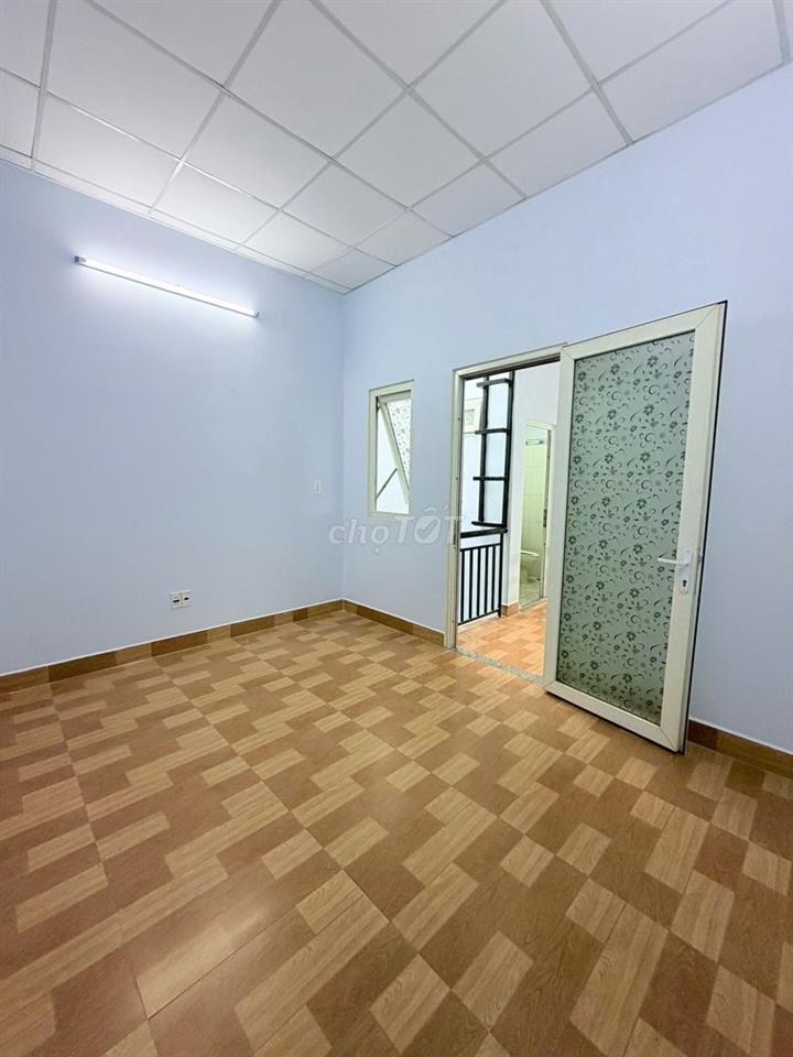 NHÀ SHR FULL THỔ CƯ ĐƯỜNG NHỰA NƯỚC MÁY 40M2 - GIÁ 1TY2