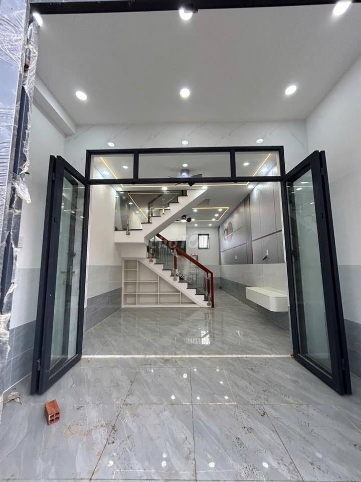 NHÀ MỚI XÂY 4X11M FULL NỘI THẤT - GIÁ 800 TRIỆU