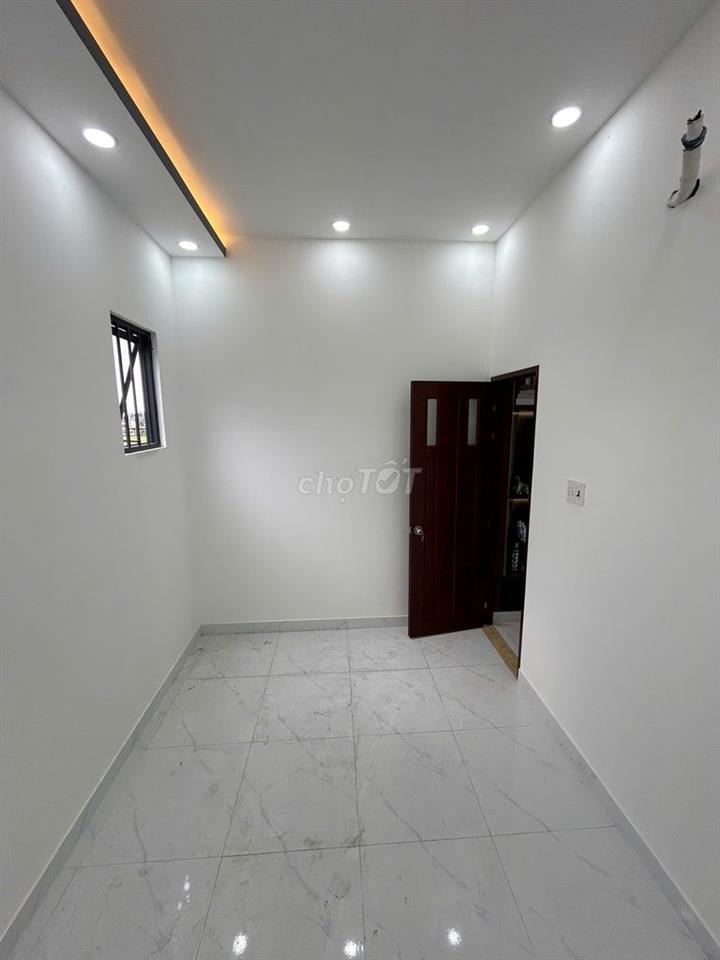 NHÀ MỚI XÂY 4X11M FULL NỘI THẤT - GIÁ 800 TRIỆU