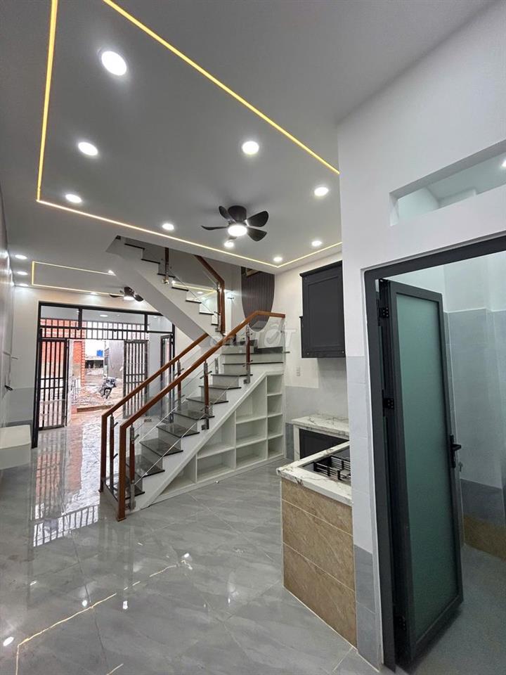 NHÀ MỚI XÂY 4X11M FULL NỘI THẤT - GIÁ 800 TRIỆU