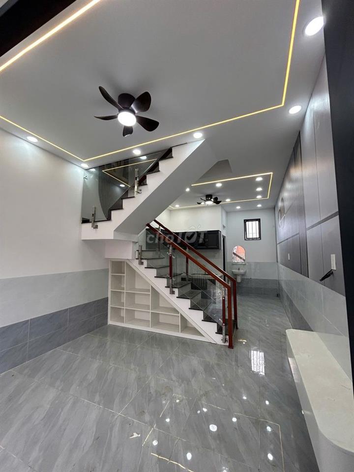 NHÀ MỚI XÂY 4X11M FULL NỘI THẤT - GIÁ 800 TRIỆU