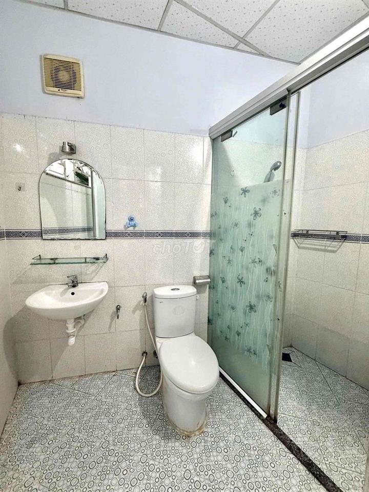 tìm bạn ở ghép chung nhà