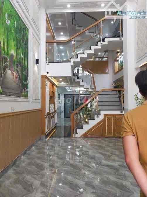 BÁN NHÀ MẶT TIỀN TCH17 – TÂN CHÁNH HIỆP, TP.HCM | 5PN – 5WC | GIÁ 8,2