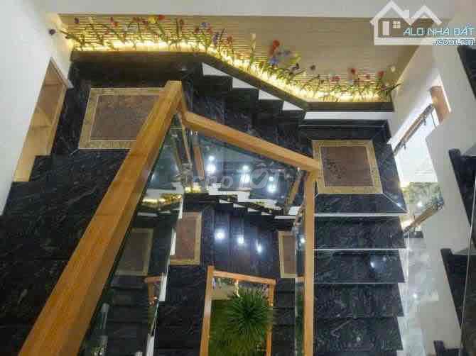 BÁN NHÀ MẶT TIỀN TCH17 – TÂN CHÁNH HIỆP, TP.HCM | 5PN – 5WC | GIÁ 8,2