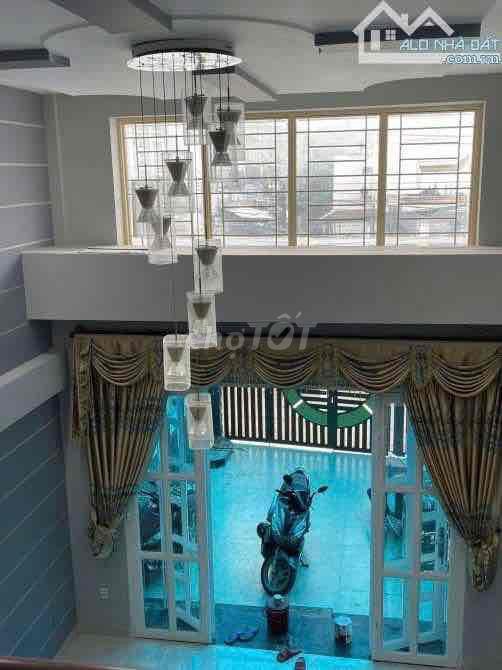 BÁN NHÀ 5 TẦNG TÂN THỚI HIỆP, QUẬN 12 CŨ – 103M² ĐẤT – GARA Ô TÔ – GIÁ