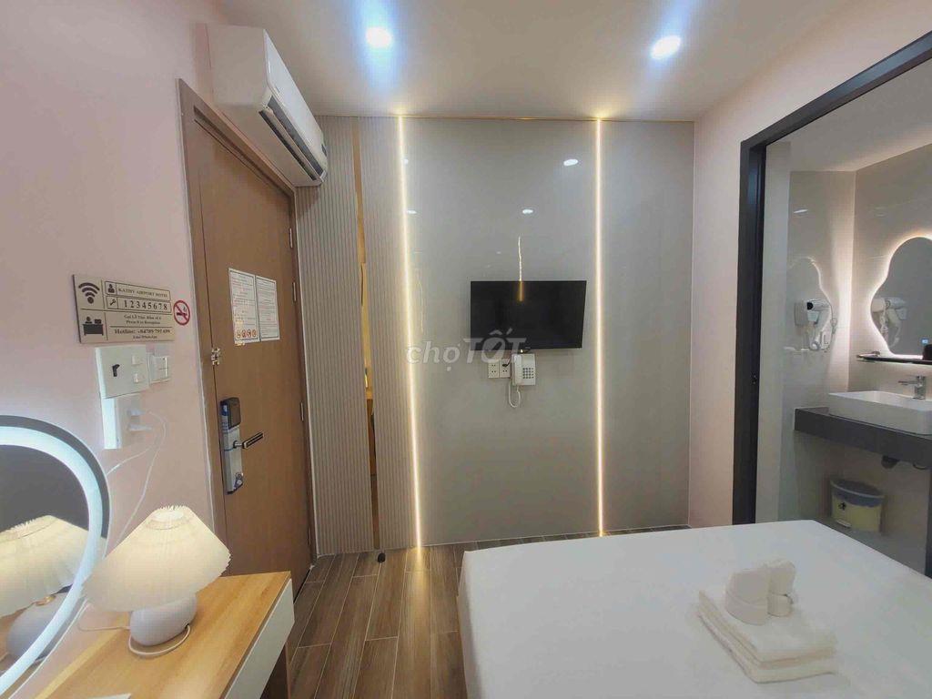 BÁN KHÁCH SẠN MẶT TIỀN HỒNG HÀ, TÂN BÌNH – 26 PHÒNG – DÒNG TIỀN 2,4 TỶ