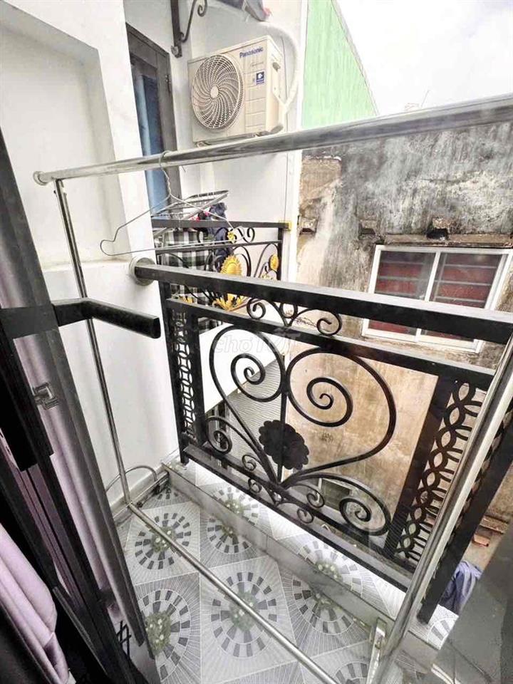 NHÀ ĐẸP HẺM XE HƠI NGAY CHIẾN LƯỢC, BÌNH TRỊ ĐÔNG GIÁP Q6 - 2Đ HƠN XÍU