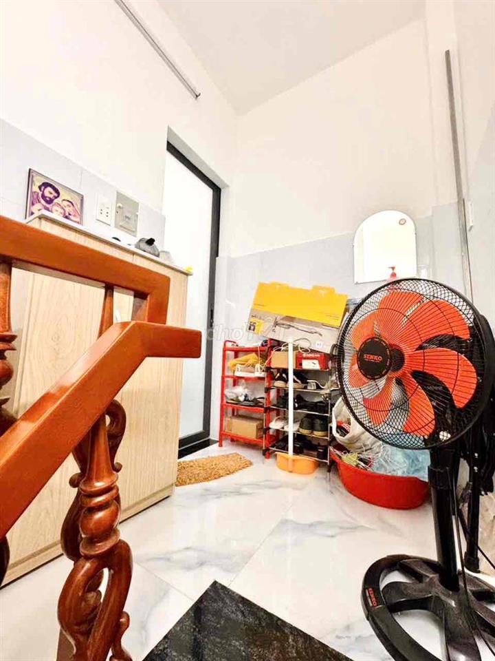 NHÀ ĐẸP HẺM XE HƠI NGAY CHIẾN LƯỢC, BÌNH TRỊ ĐÔNG GIÁP Q6 - 2Đ HƠN XÍU