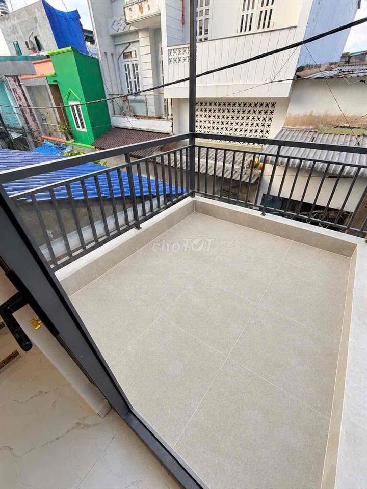 NHÀ 2 TẦNG BTCT NGAY TỈNH LỘ 10, SÁT TÊN LỬA HẺM XE HƠI THÔNG- 3PN