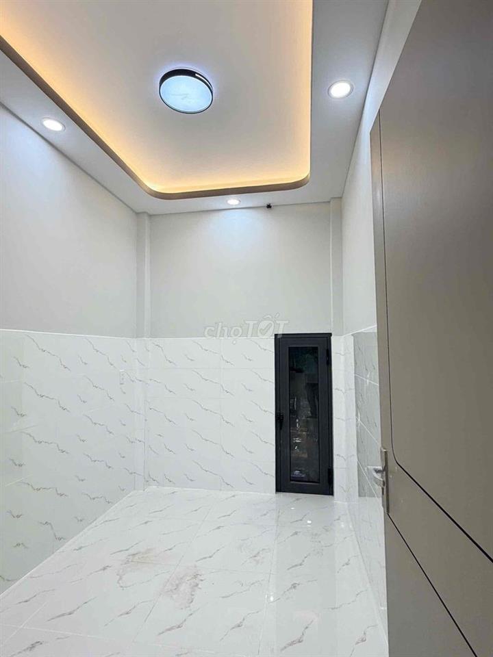 NHÀ 2 TẦNG BTCT NGAY TỈNH LỘ 10, SÁT TÊN LỬA HẺM XE HƠI THÔNG- 3PN
