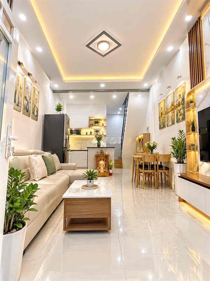 NHÀ MẶT TIỀN ĐƯỜNG BÌNH LONG 2 TẦNG Ở NGAY- GIÁP TÂN PHÚ- HẺM XE HƠI