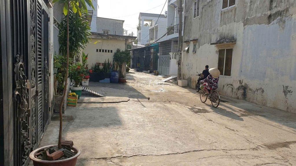 Nhà 4 Tầng HXH Né Đậu Cửa  Đường Phạm Văn Chiêu DT:5x15 Giá: 8ty TL 
