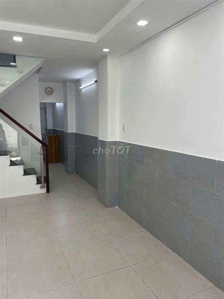 KẸT TIỀN BÁN GẤP