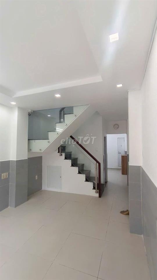KẸT TIỀN BÁN GẤP