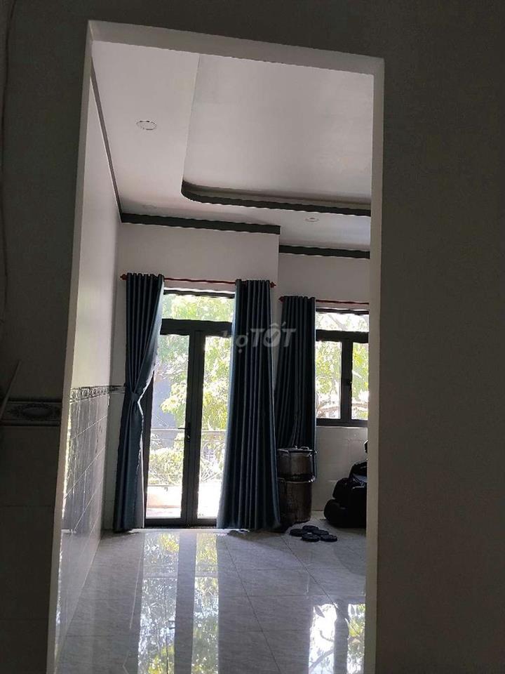 4TY4 2 TẦNG KCN VSIP 1 72M2 ĐƯỜNG Ô TÔ 