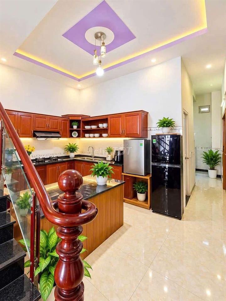 3TY890 TÂN BÌNH DĨ AN 92M2 1 LẦU 1 TRỆT TẶNG NỘI THẤT SÂN ĐƯỜNG XE HƠI