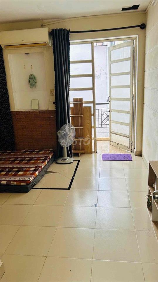 Phòng trọ Phú Nhuận. Trường Sa. Giờ tự do