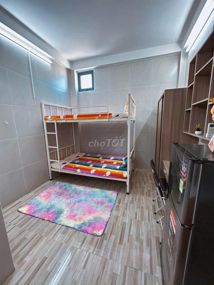 Studio full nội thất, thang máy, gần lanmark 81