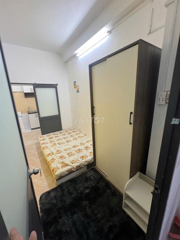 2pn tầng trệt, Phạm Văn Đồng