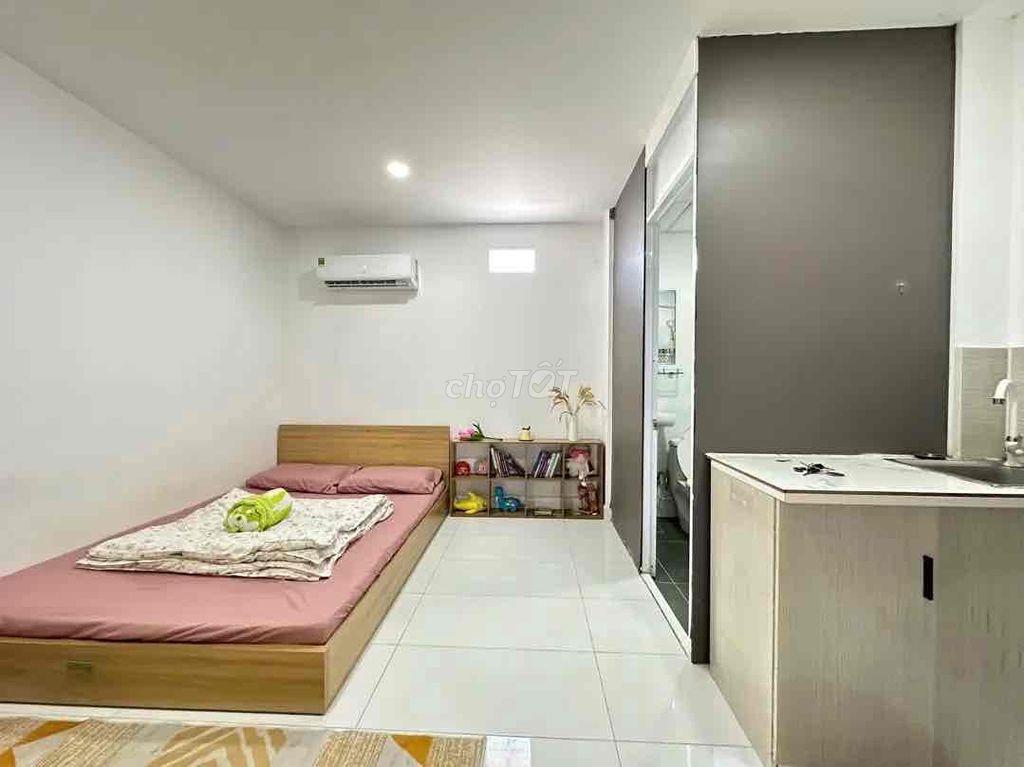 em cần pass phòng ạ, chỉ cần cọc là vào ở