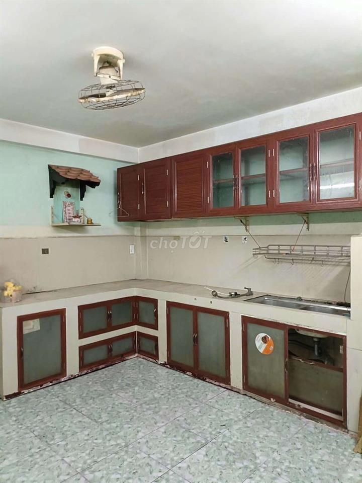 Bán nhà quận Tân Phú 