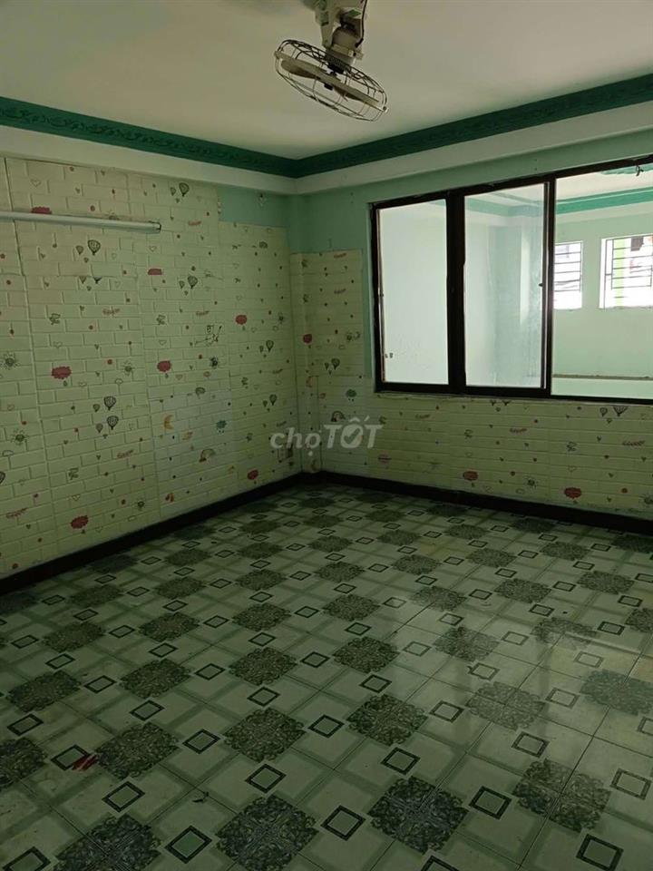 Bán nhà quận Tân Phú 
