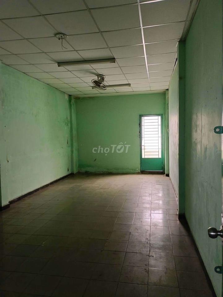 Bán nhà quận Tân Phú 