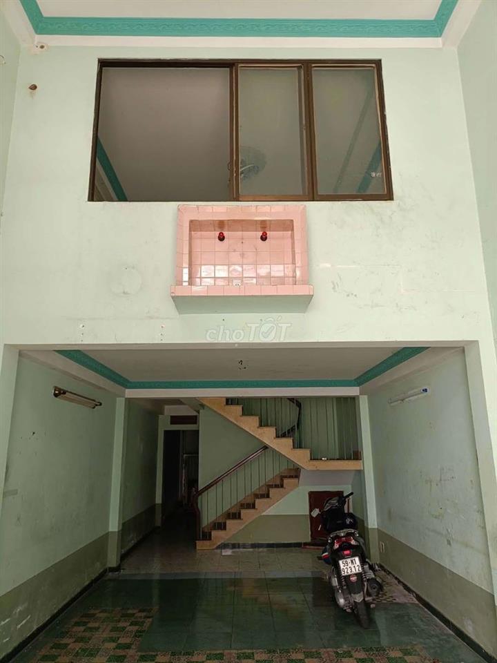 Bán nhà quận Tân Phú 