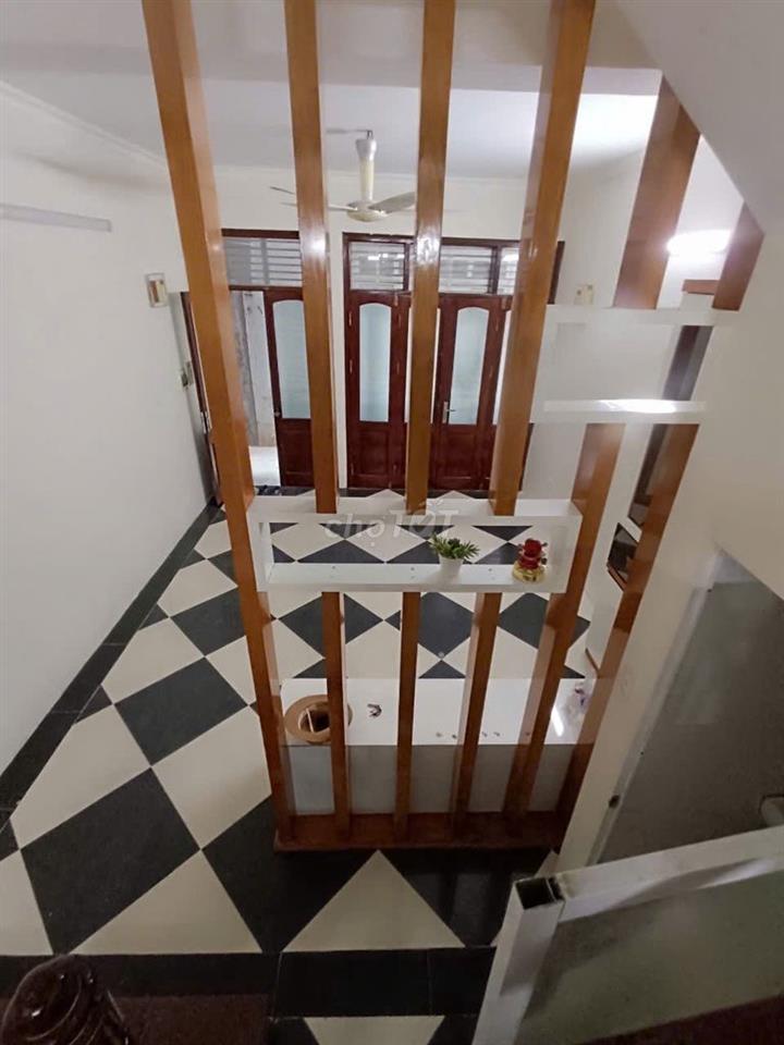 Cho thuê nhà Hoàng Văn Thái 45m², 4 tầng, 5PN, 13 triệu/tháng