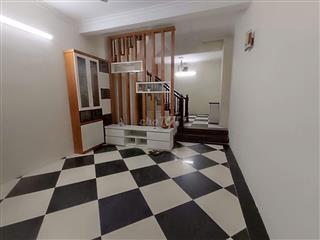 Cho thuê nhà Hoàng Văn Thái 45m², 4 tầng, 5PN, 13 triệu/tháng