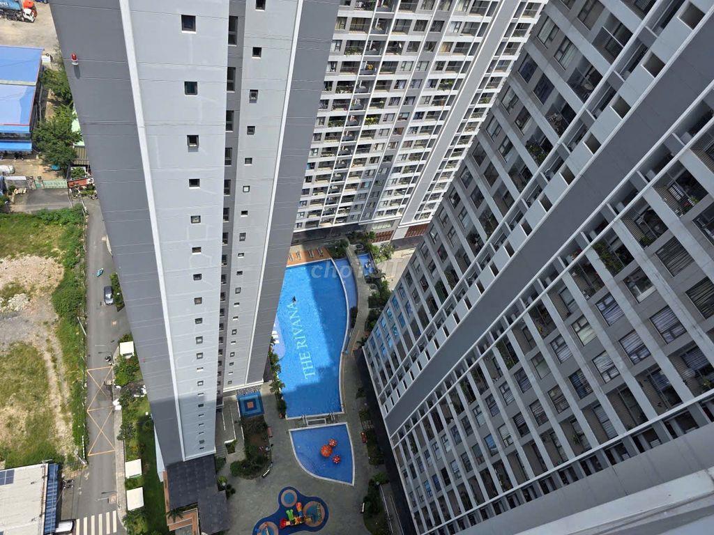 chính chủ cần bán căn hộ 1 PN view hồ bơi