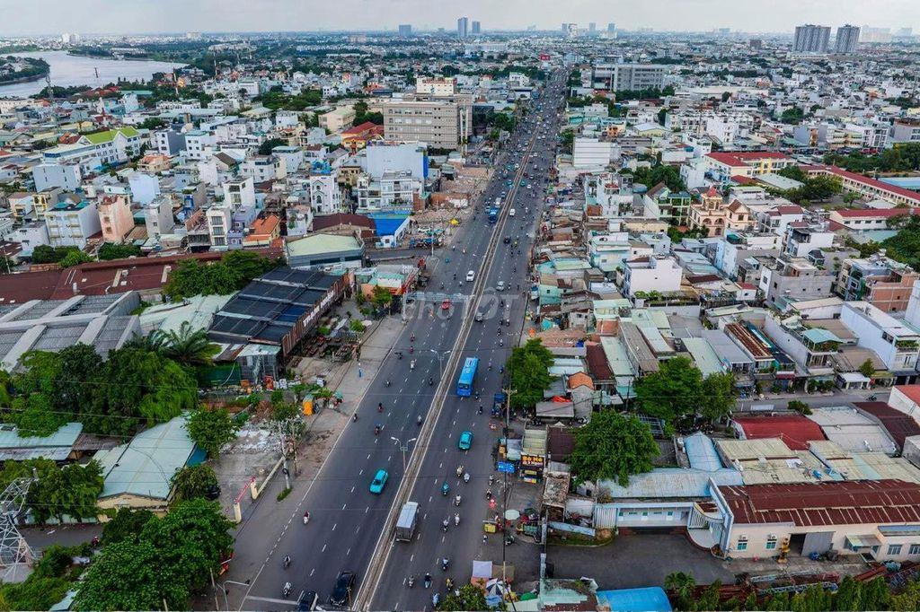 Chủ kẹt tiền cần bán 200m2 đất bờ bao sông Sài Gòn - đường lớn -xe oto