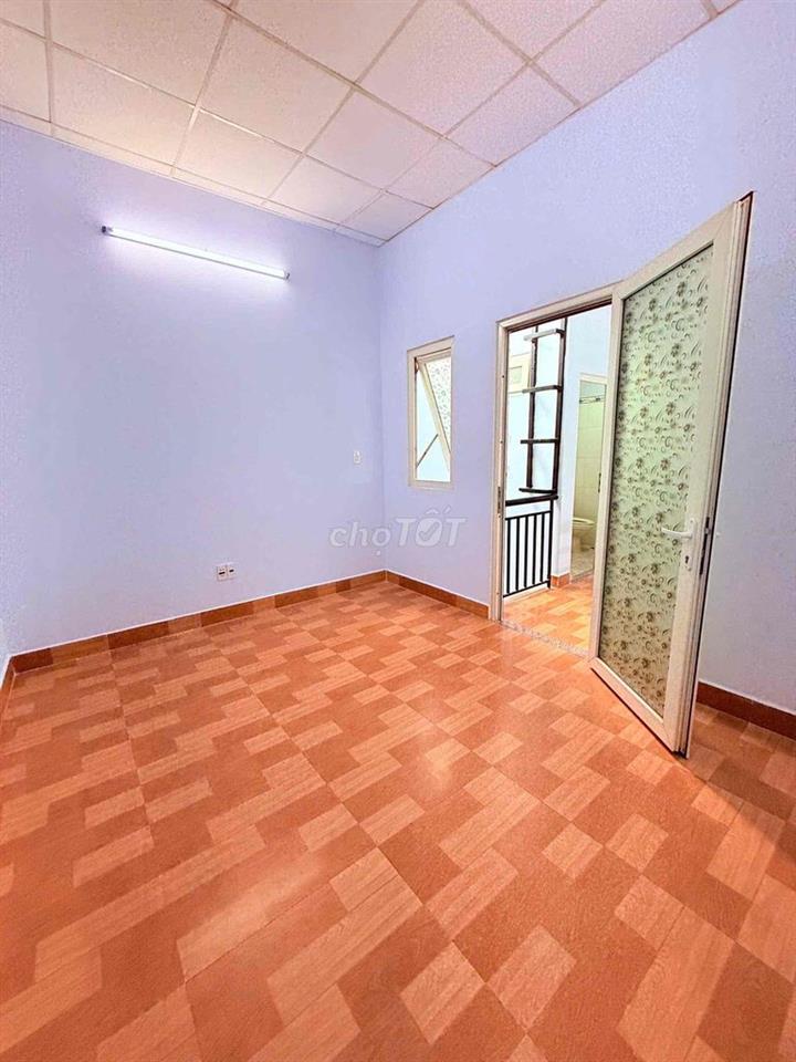 1ty1 ngay LK Hóc Môn nhà mới đẹp, vào ở ngay, cho thuê được