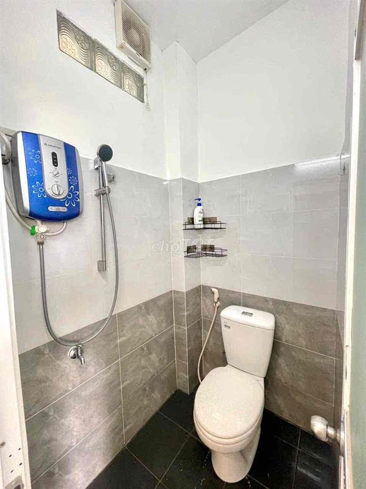 Chính Chủ Cho thuê căn hộ ban công full nội thất
