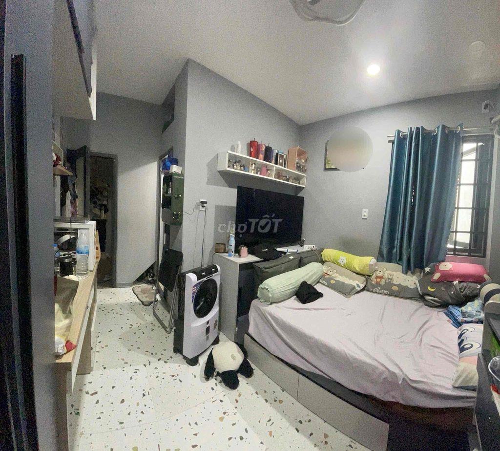 Nhà Dương Bá Trạc F2 Q8