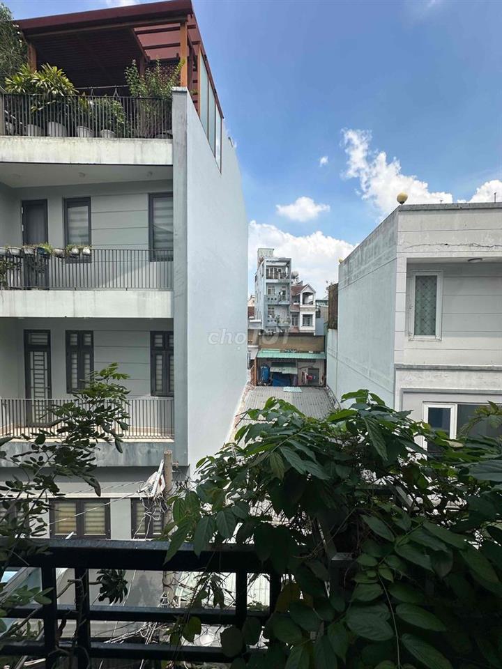bán nhà hẻm lạc long quân