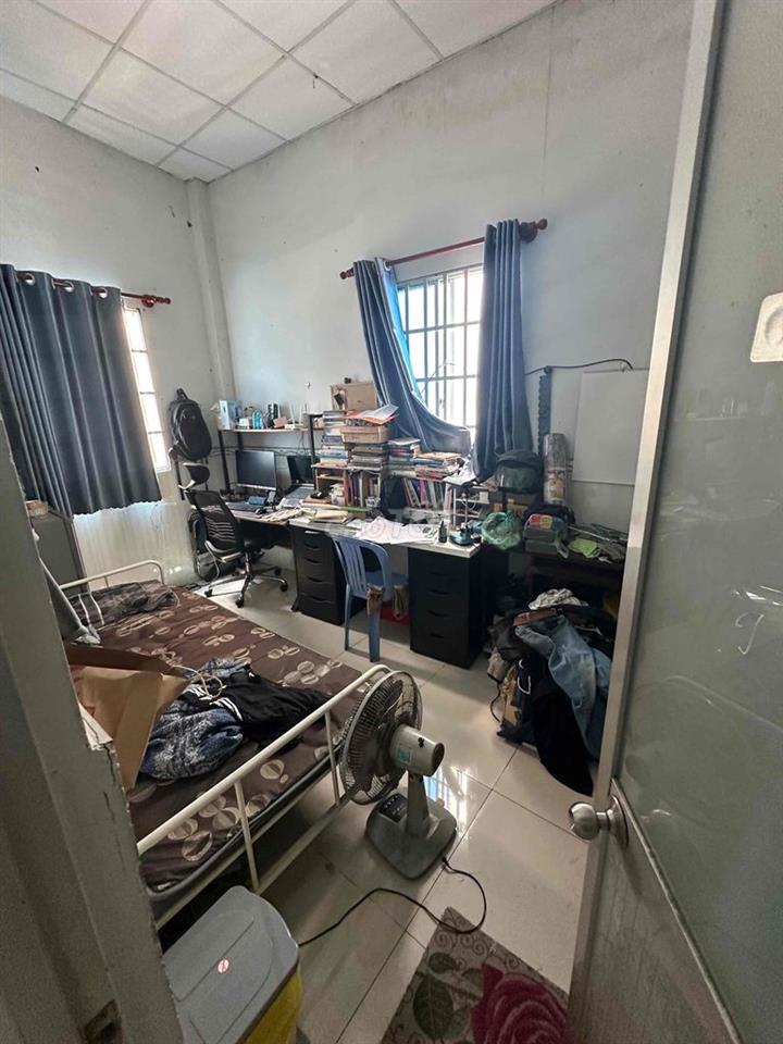 bán nhà hẻm lạc long quân